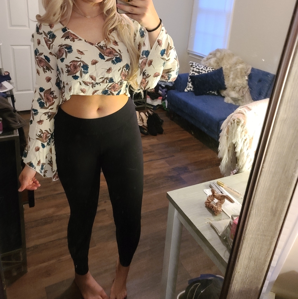 Crop top with bell sleeves